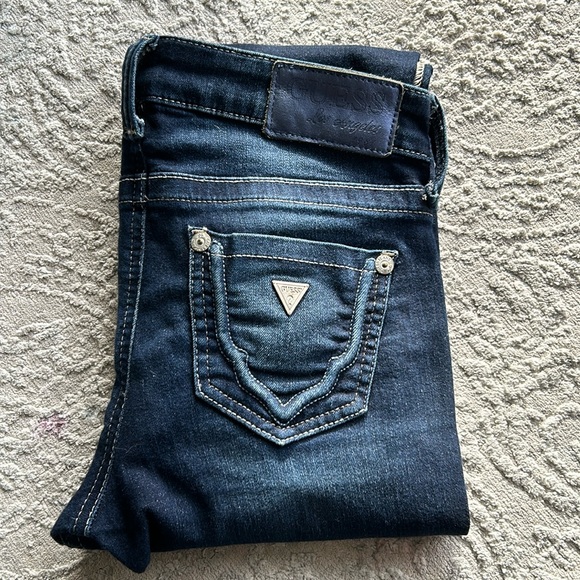 Guess Jeans - Picture 1 of 4